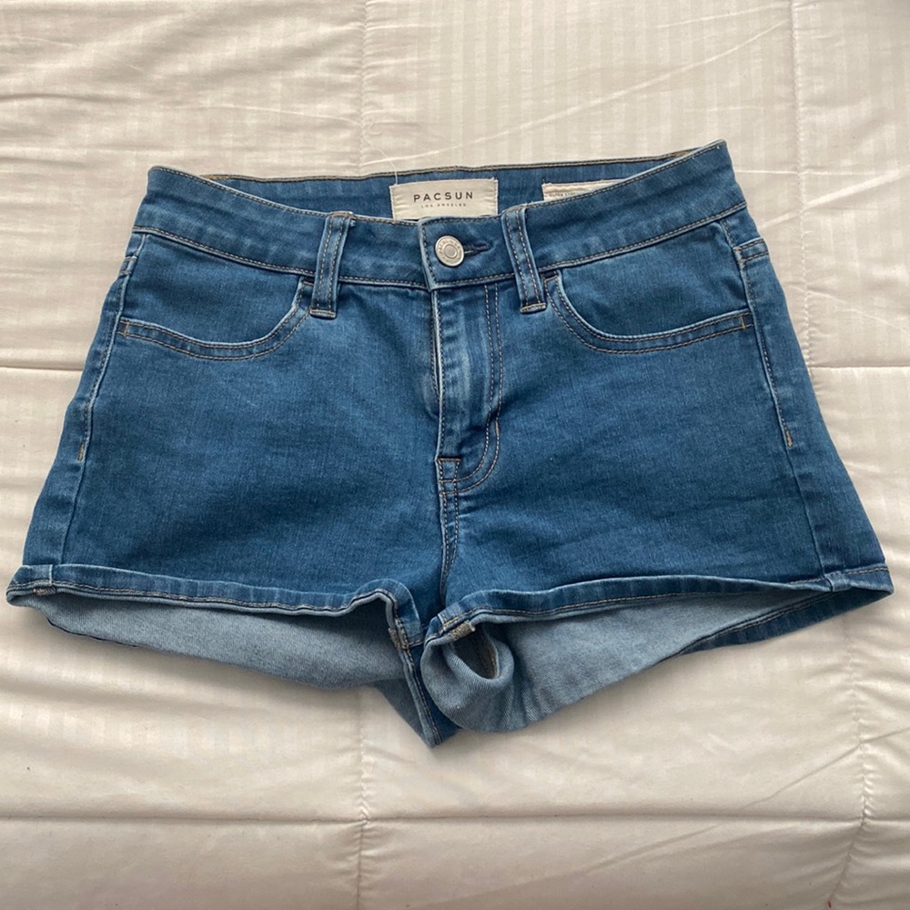 Size 24 Pacsun shorts